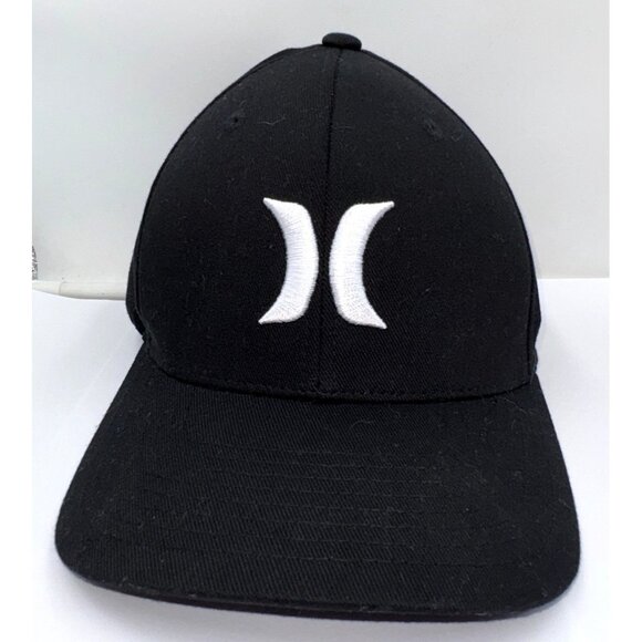 Hurley Flexfit Black Hat S/M Stretch Fitted Cap Yupoong Logo Surf Skate - Picture 1 of 14
